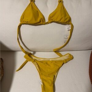 Cupshe Mustard Yellow Triangle Tie Bikini, New with Tags